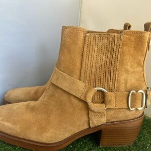 Sam Edelman Women's Bellamie Camel Suede Booties